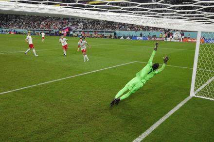 亿万28官网-【世界杯】姆总双响超C罗平梅西，法国3比1波兰