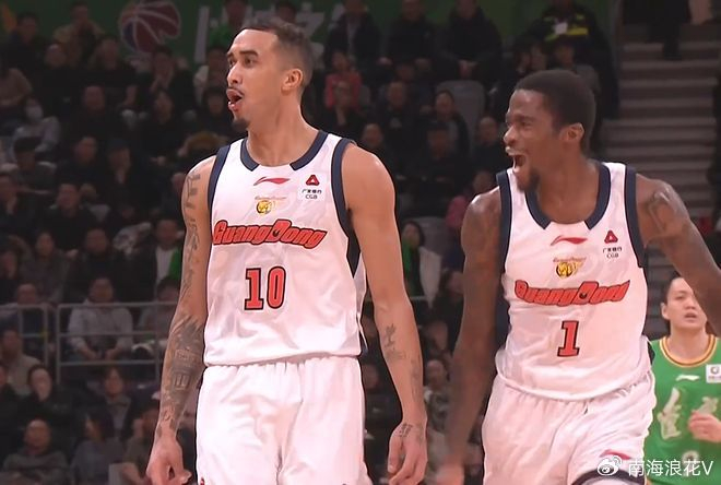 亿万28官网-赢吉林21分！广东队还收到3个好消息，杜锋笑容满面|吉林队|奎因|广东男篮|徐杰|篮板_新浪体育_新浪新闻