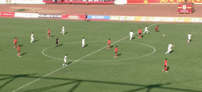 广州豹2-1客胜亚泰取三连胜,廖均健闪击,图多列破门